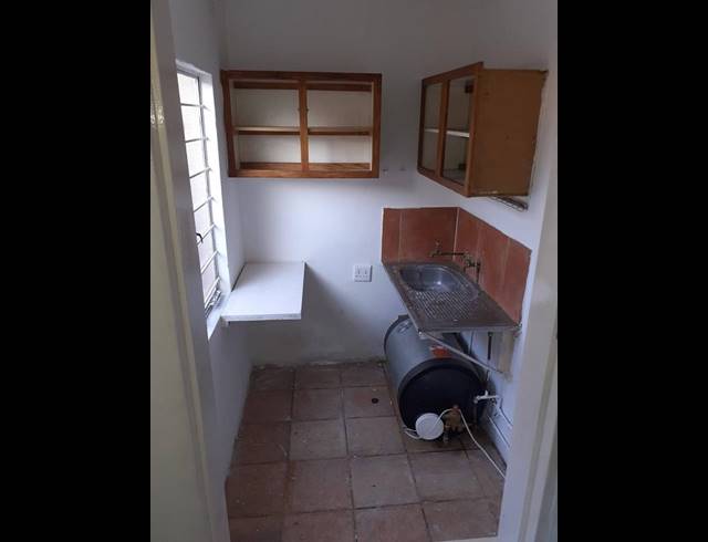 4 BEDROOM HOUSE FOR SALE IN SOPHIATOWN